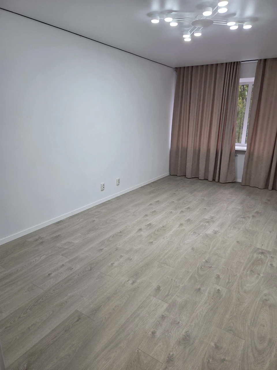 For Sale: 1-bedroom apartment in Zamost!