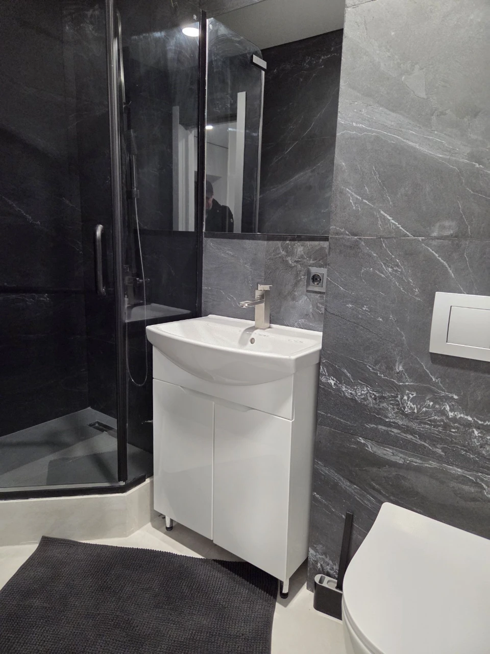 For Sale: 1-bedroom apartment in Zamost!