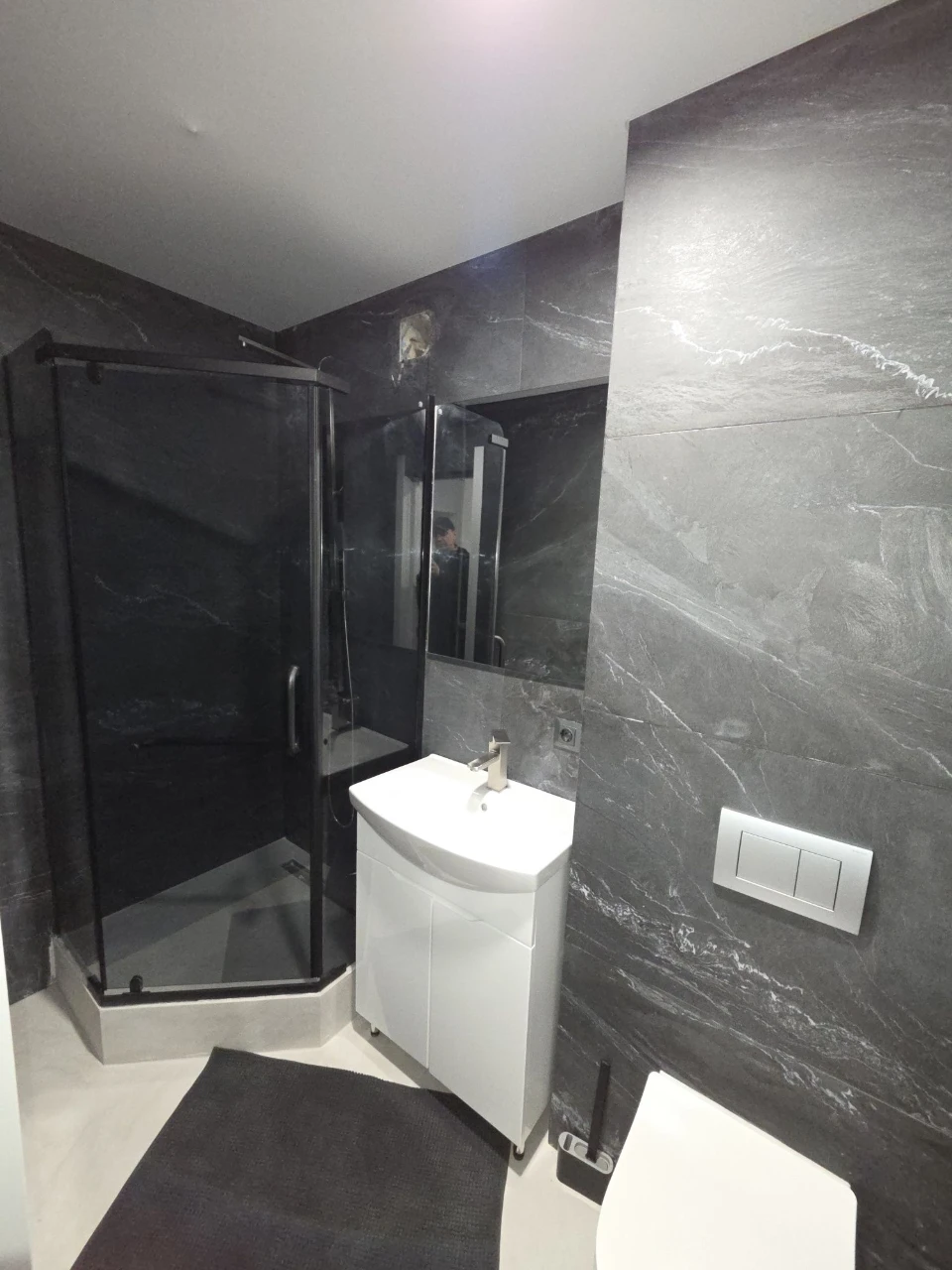 For Sale: 1-bedroom apartment in Zamost!