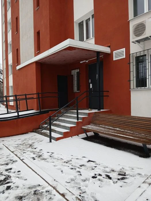 Selling 2 apartments near Saltovskoye metro station, under reconstruction.