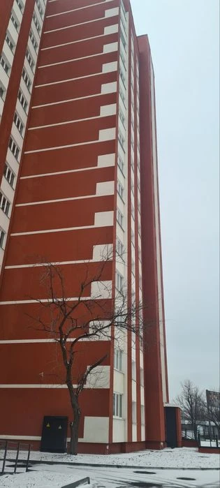 Selling 2 apartments near Saltovskoye metro station, under reconstruction.