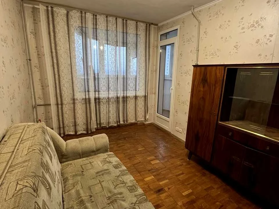 Квартира. Київ, Оболонська пл.