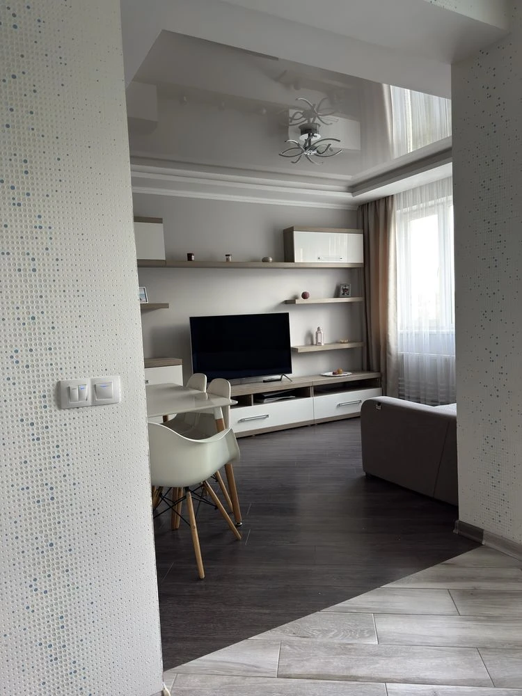 Sale of a 1-bedroom apartment 44.6 sq m | Panorama Residential Complex | View of a forest