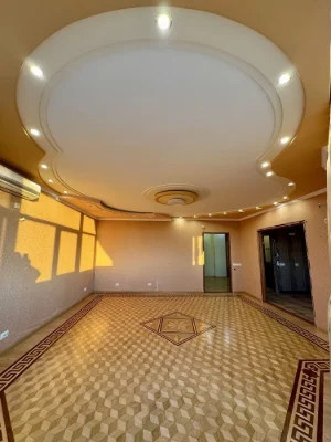 Apartment for Sale: 3 Rooms, 111 sq.m. in Solomyansky District
