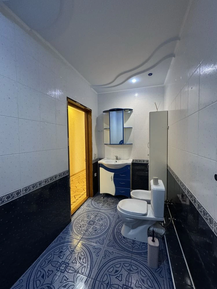 Apartment for Sale: 3 Rooms, 111 sq.m. in Solomyansky District