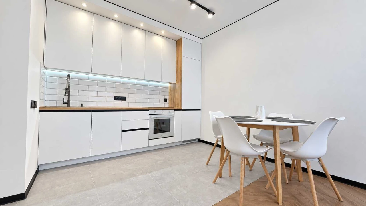 Продаж квартири з новим ремонтом 61 м² / 18 поверх ЖК