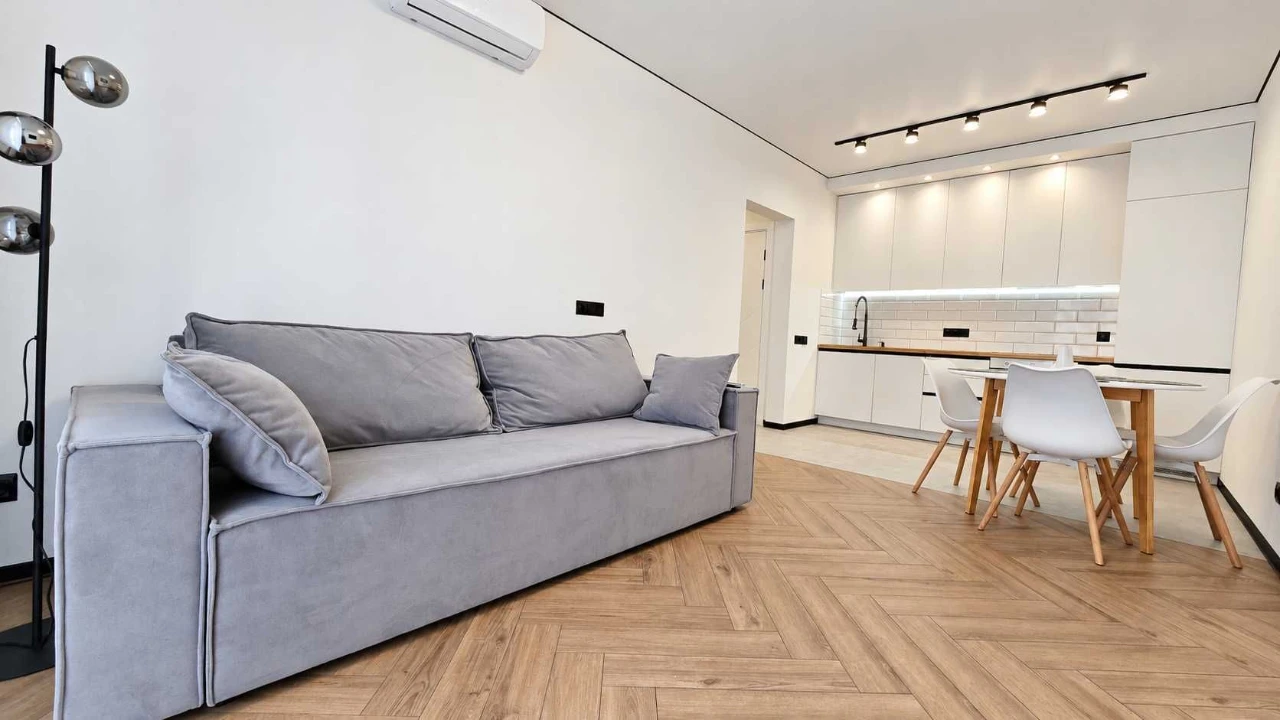 Продаж квартири з новим ремонтом 61 м² / 18 поверх ЖК