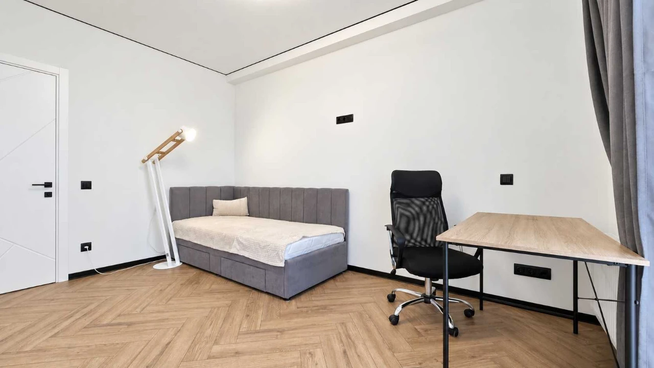 Продаж квартири з новим ремонтом 61 м² / 18 поверх ЖК