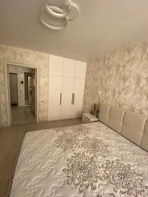 For Sale: 1-bedroom apartment, 47 sq.m. in the "Щасливий" residential complex.