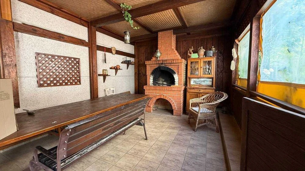 I will sell a house of 340 m² by the sea, 14.5 acres, swimming pool, Dacha Kovalevs