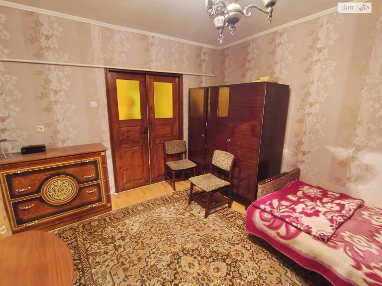 Long-Term Rental - Part of a House - Near Petrocenter