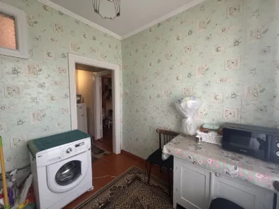 Продається однокімнатна квартира в Лісках