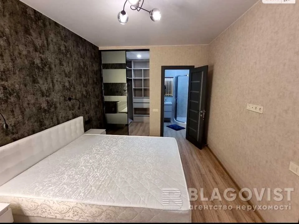 Квартира. Київ, Зарічна вул.