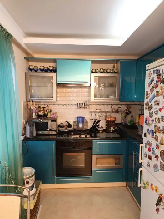 +Продам 3 ком. квартиру ремонт, мебель, техника 45000 дол.