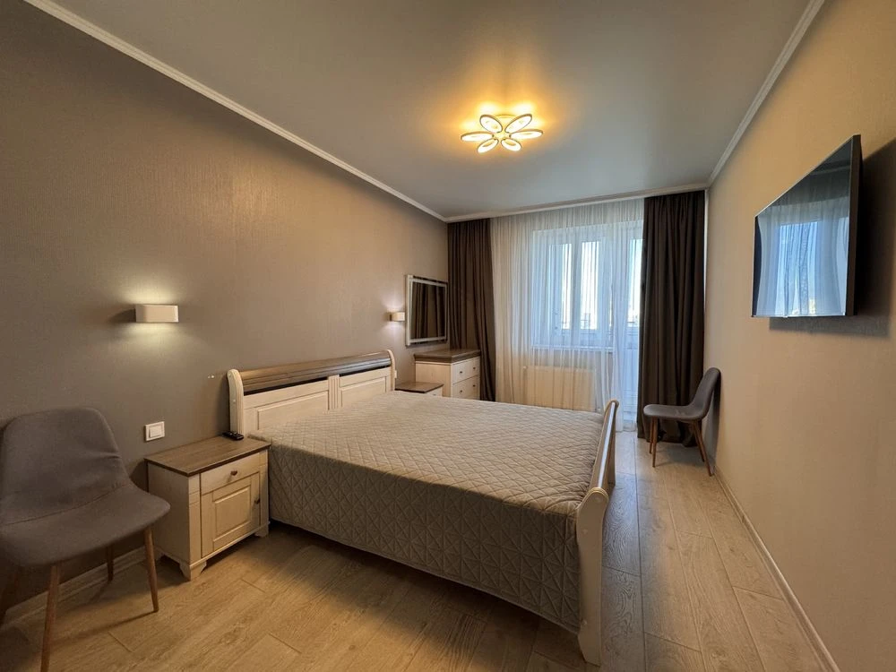 2 ком. квартира на Королева -новый дом . 75 метров , ремонт