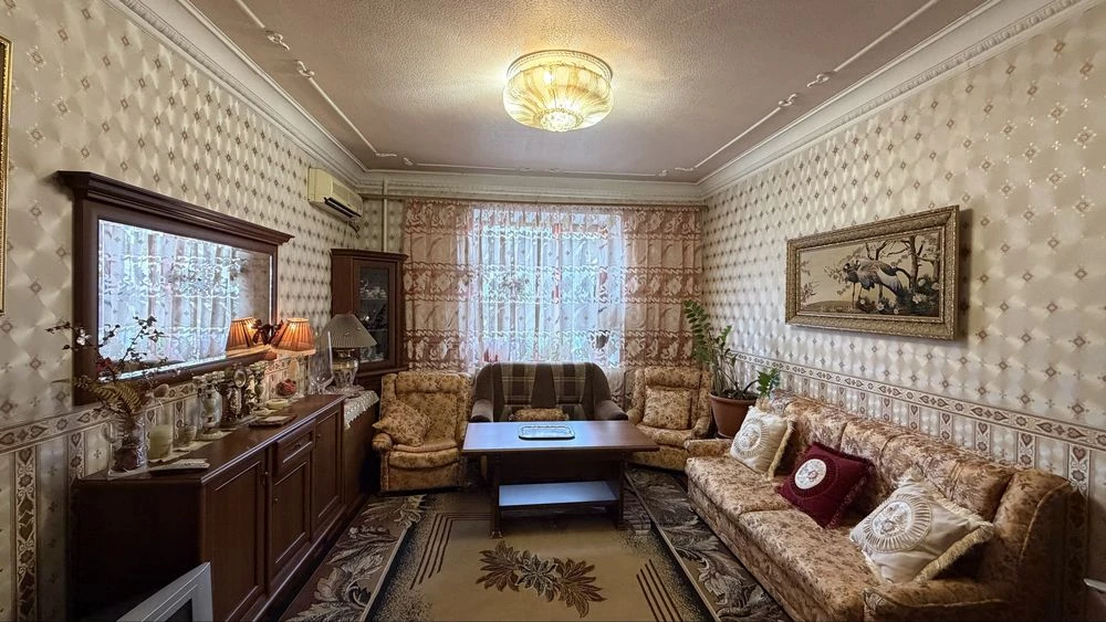 ‼️ Urgently selling a 3-bedroom apartment near the "Ukraine" shopping mall