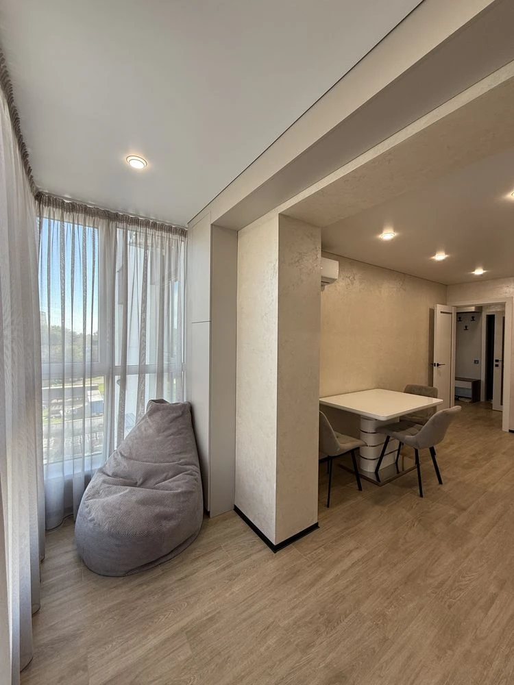 One-bedroom apartment in "Native Home" complex, full furnishing
