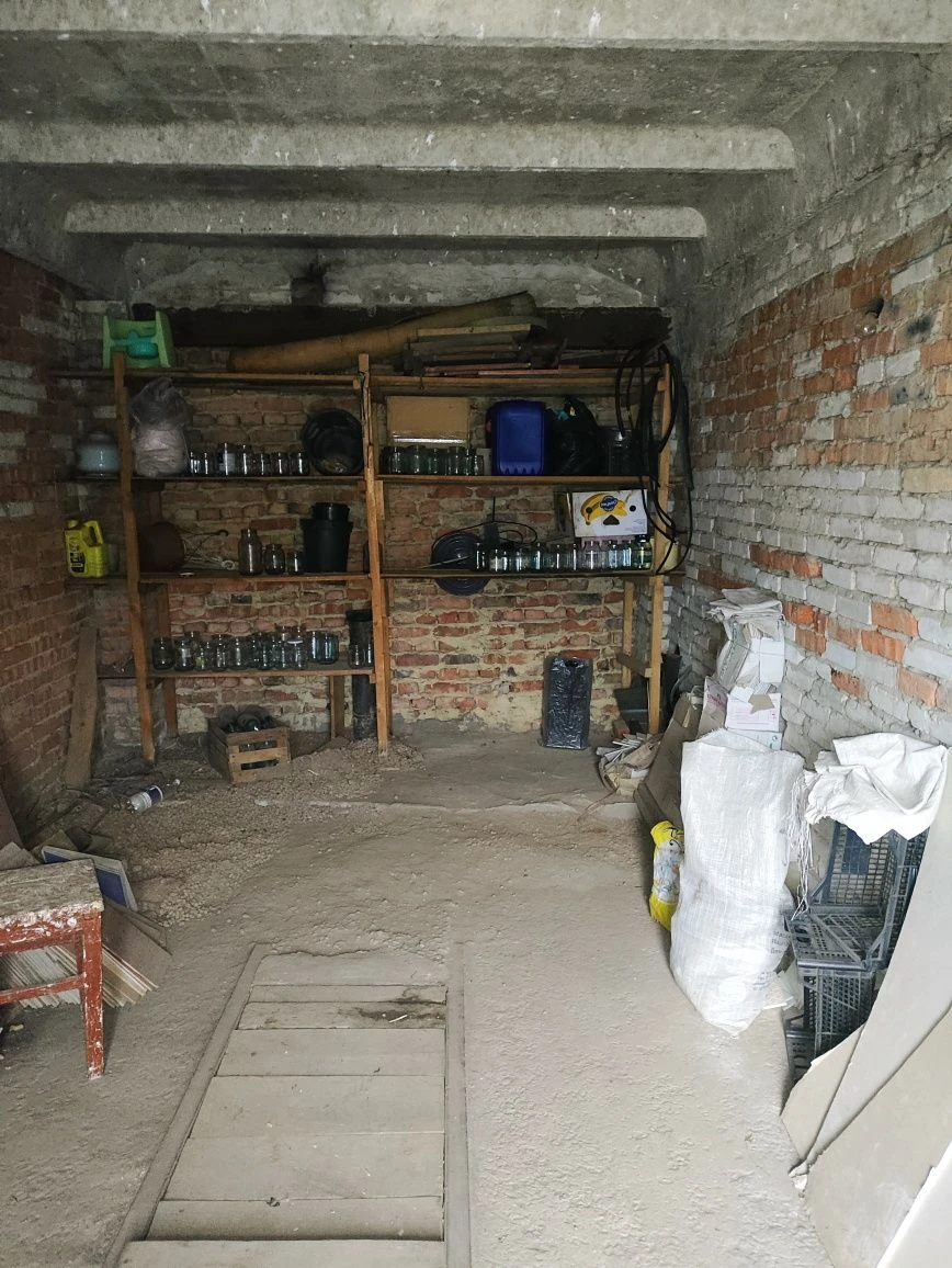 Garage for sale in cooperative "Zaliznyk"