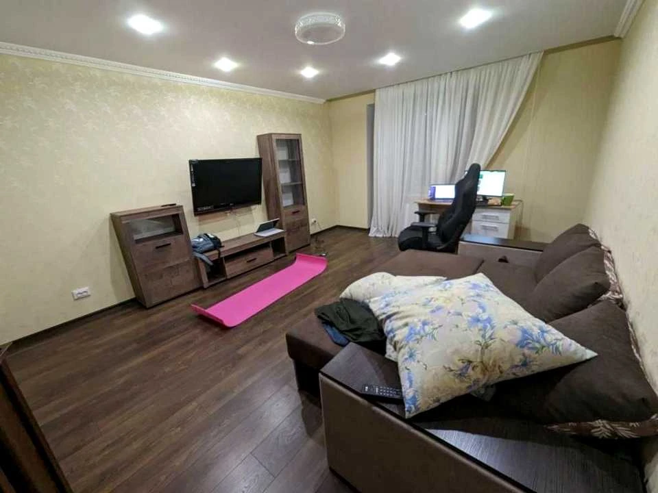 Apartment. Sergyi Korolyova St., Ternopil