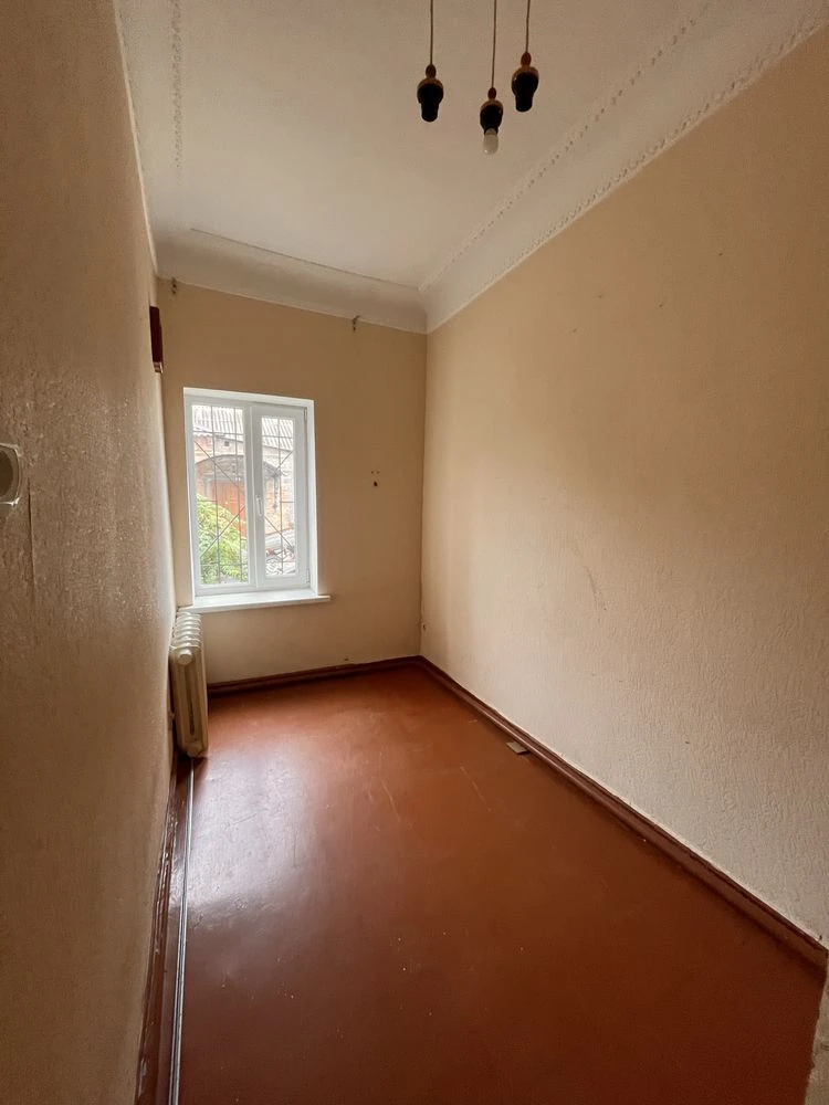 Part of house for sale on Dvorsovoy Street