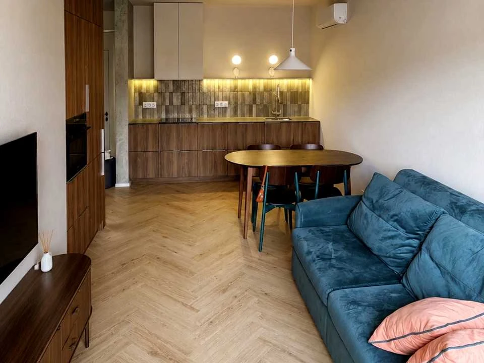 Apartment. Kyiv, Salutna St.