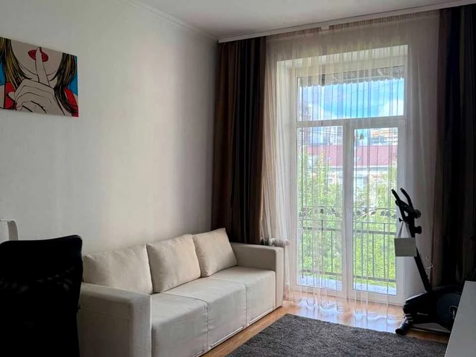 Apartment. Eugene Konovalets Street, Kyiv