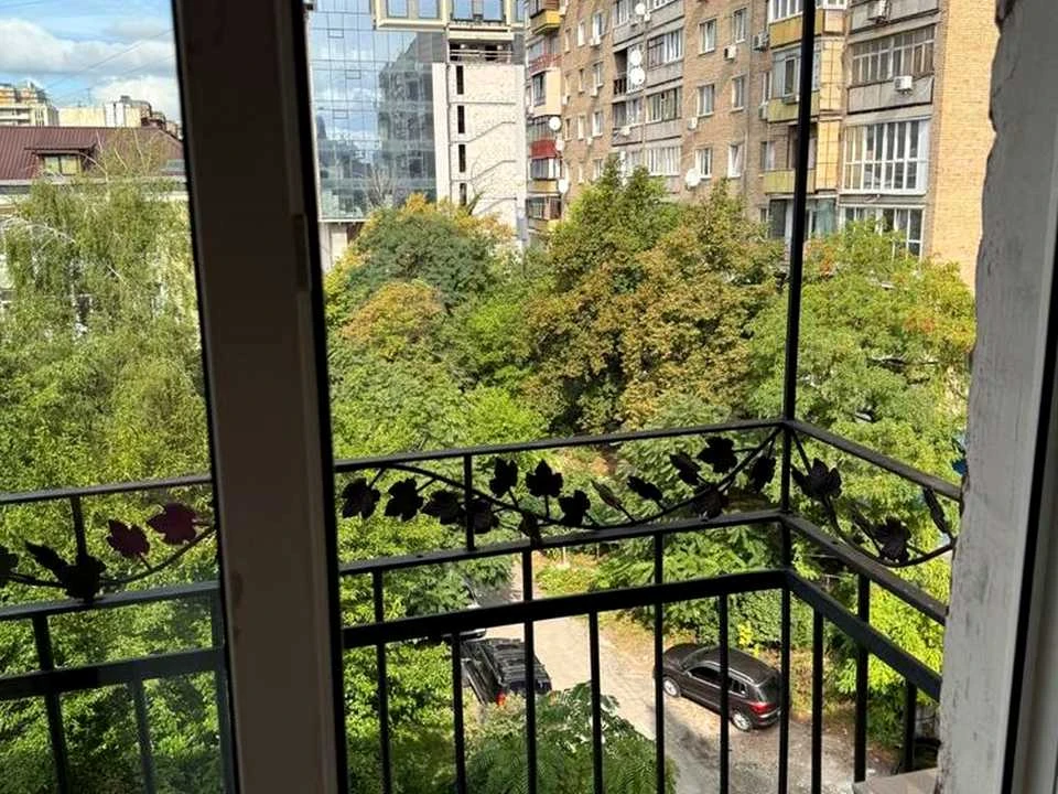 Apartment. Eugene Konovalets Street, Kyiv