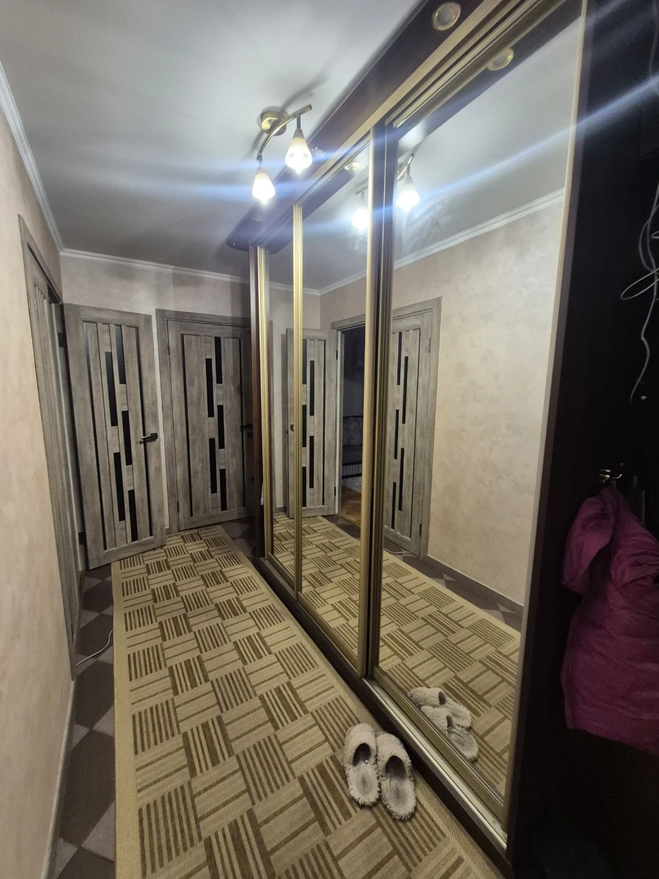 Продаж 2-кімнатна квартира в Любінській 10, площа 52 м². Ціна 95000 у.о.