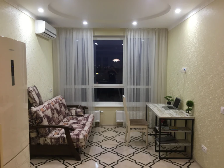 Apartment in ЖК Zarychny, 1-bedroom, overlooking Bazhana 1A