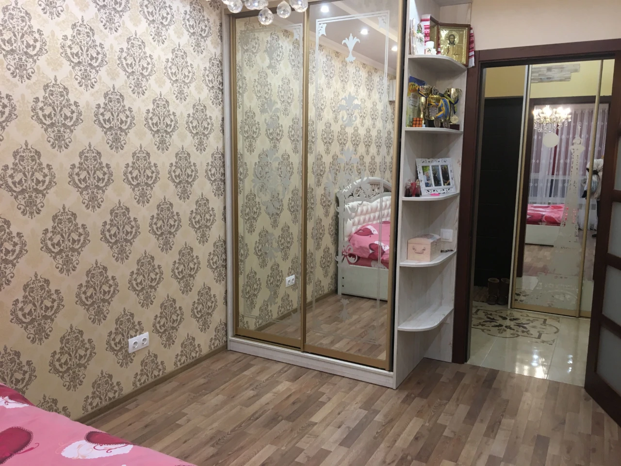 Квартира в ЖК "Зарічний", 1-комнатная, улица Бажана 1А