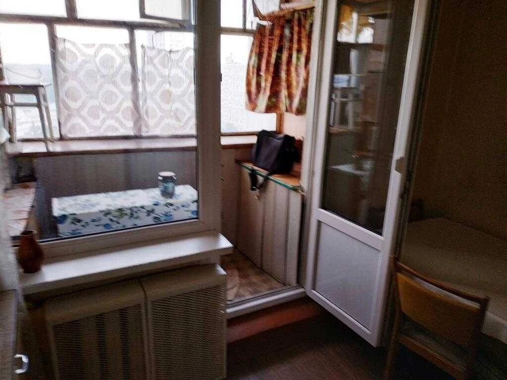 Продаётся 1-комнатная квартира, Киев, Оболонский район, проспект Героев Сталинграда, 17а