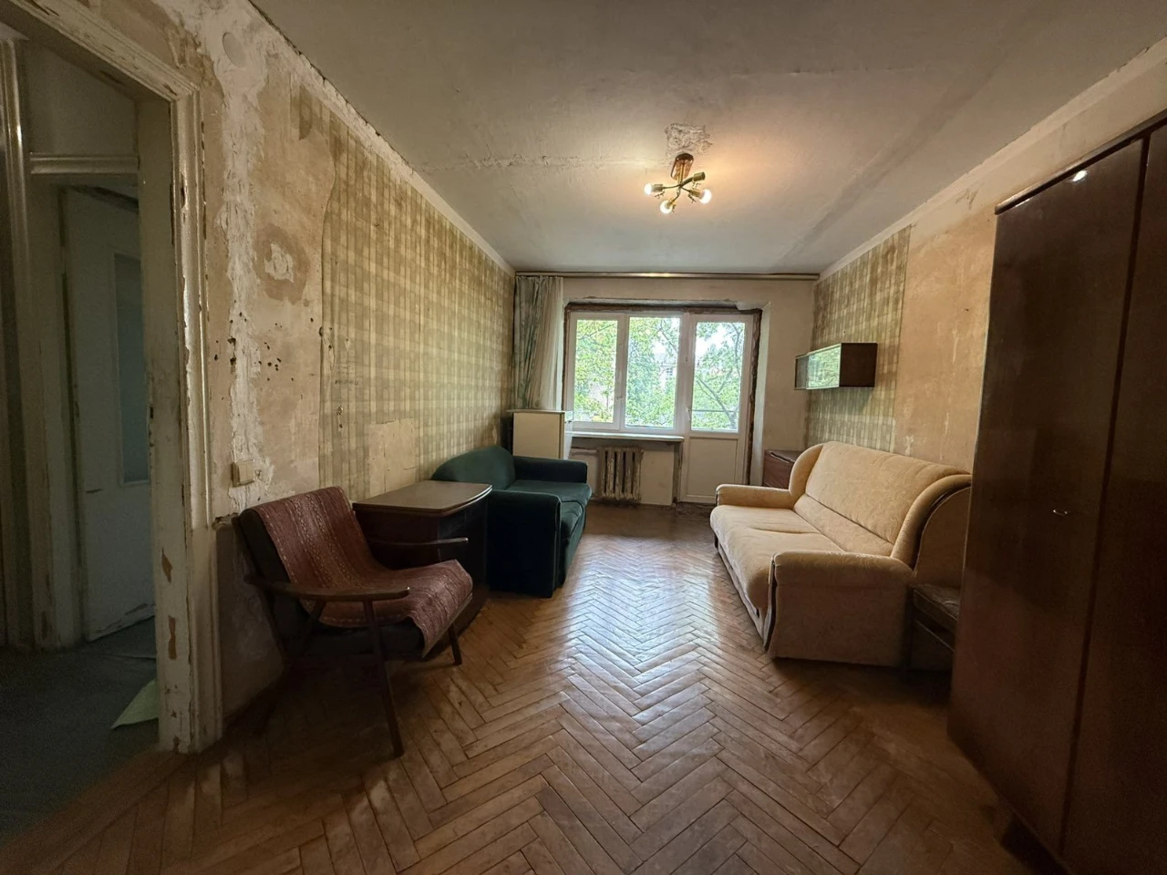 2 room apartment in the Holosiiv district, Vasylkiv metro