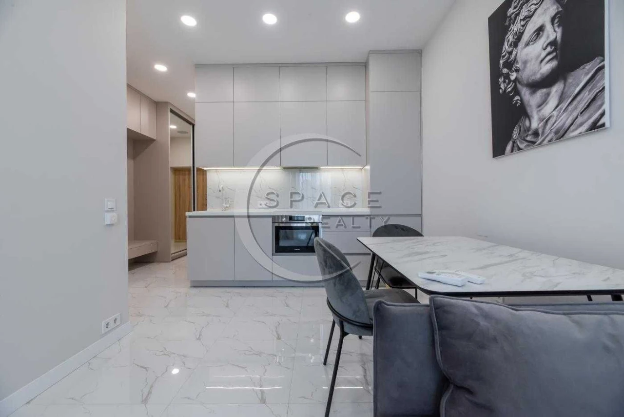 Sale of a 2-bedroom apartment in the Novopecherski Lipki residential complex, Dragoim