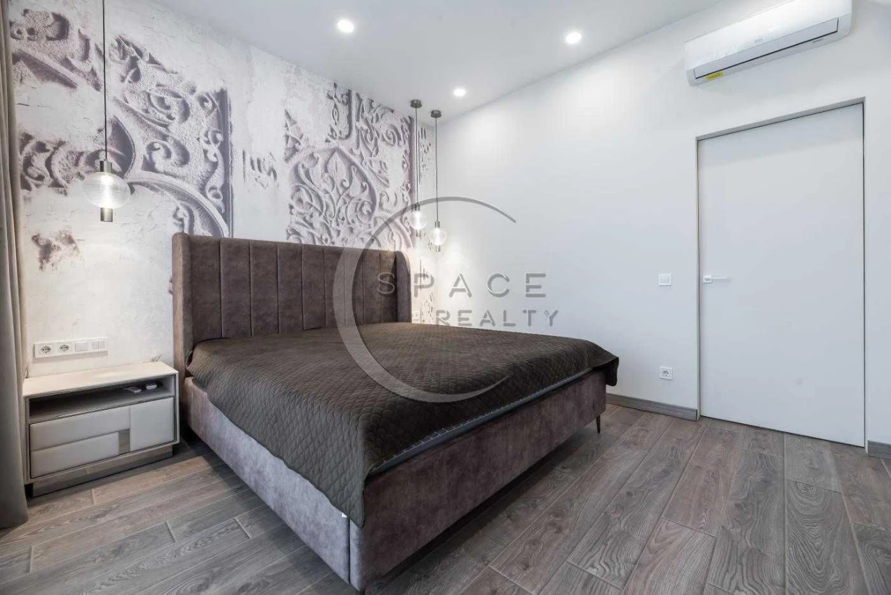 Sale of a 2-bedroom apartment in the Novopecherski Lipki residential complex, Dragoim