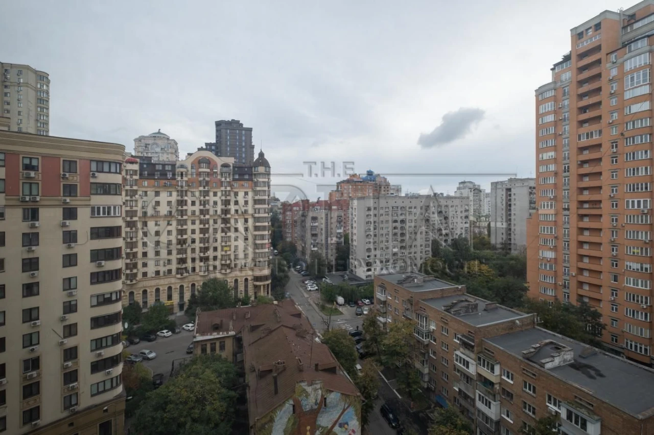 Продается квартира ул. Черновола 27 ЖК «Златоуст»