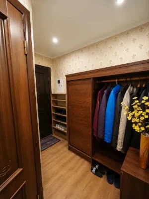 Продам 2к квартиру Поля пр. 143 а