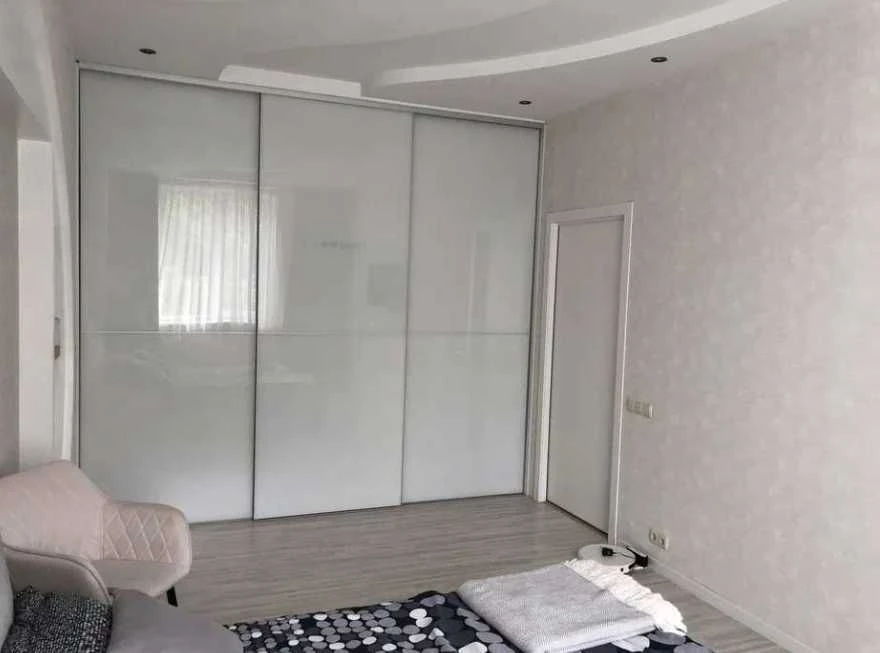 For Sale 3 room apartment 68 sq.m. Euroremodel Fully furnished 3/9