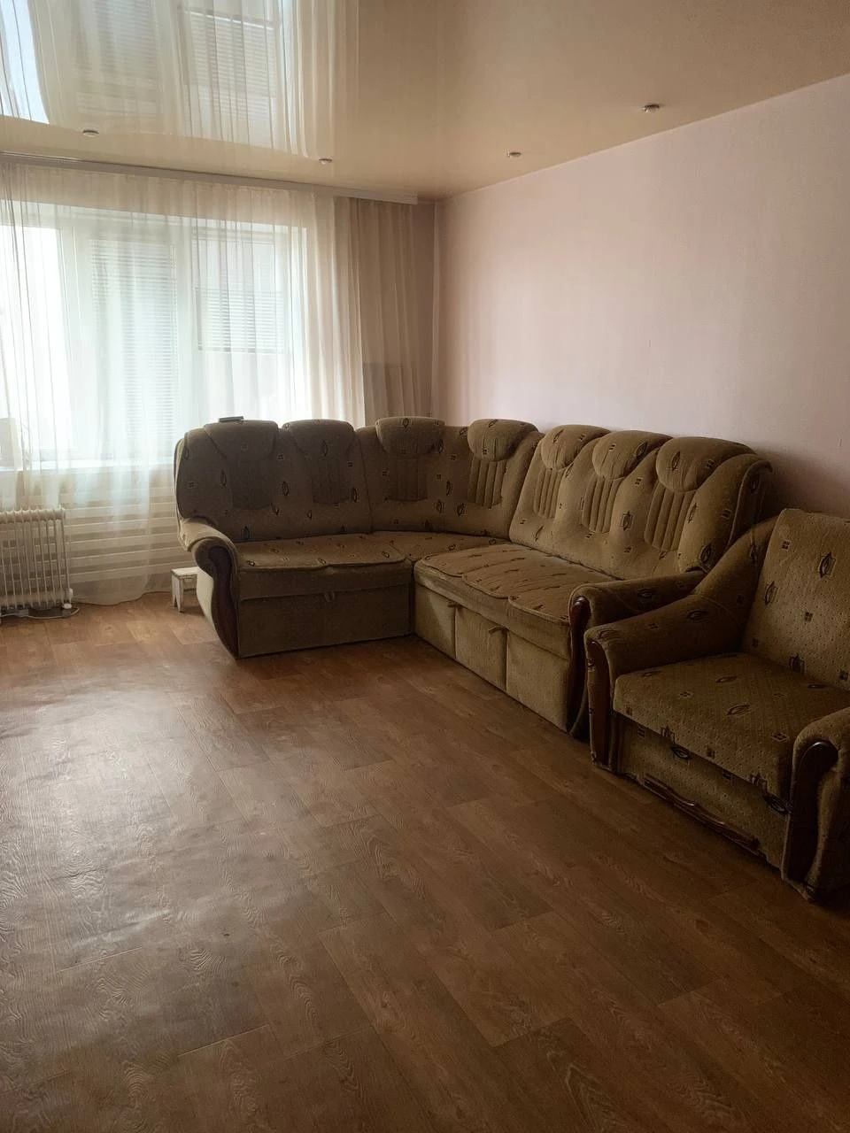 Продам кімнату в гуртожитку по. Свободи м. Дніпро