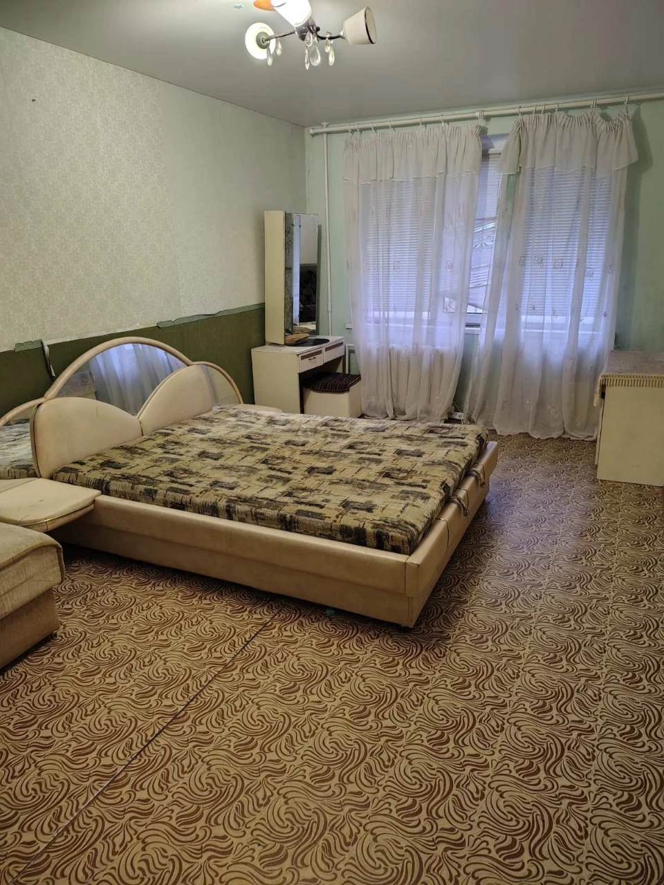 For sale 2-bedroom apartment in a 129 sq.m. building at Vatutina Street 66 (Fedora Karama)
