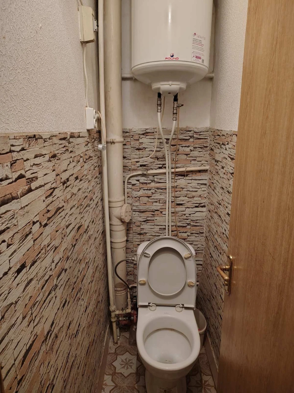 For sale 2-bedroom apartment in a 129 sq.m. building at Vatutina Street 66 (Fedora Karama)