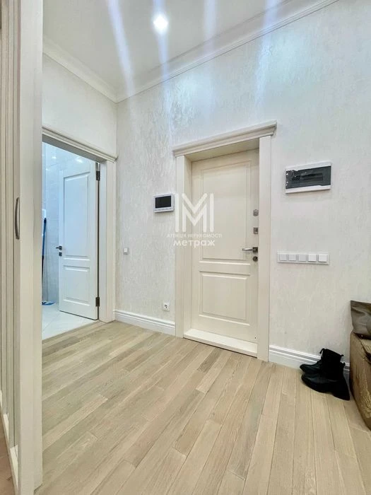 Stylish two-bedroom apartment for sale in the Lyapunov Center Shatilovka residential complex.