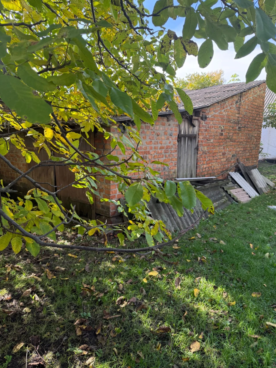 For Sale: House with Gas