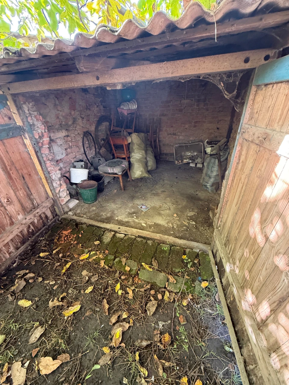 For Sale: House with Gas