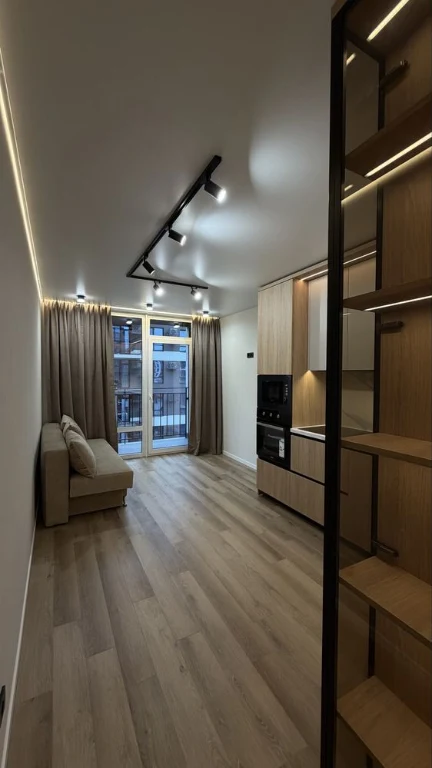 Selling 2-bedroom apartment in the city center