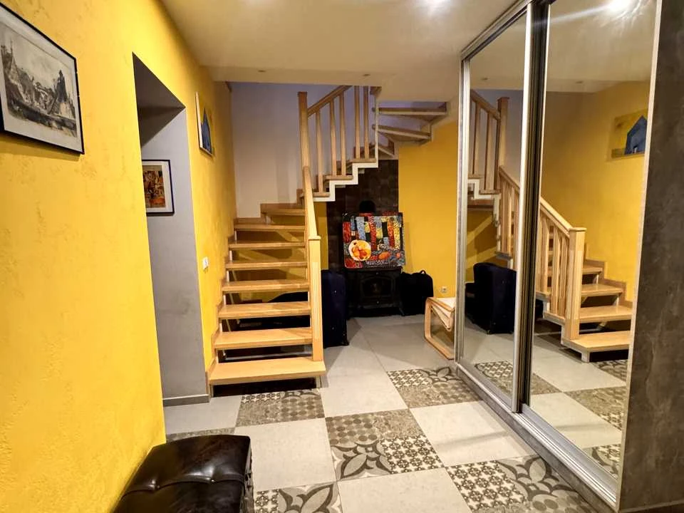 Apartment. Ivan-Frankivsk, Heroiv Mykolyeva Street