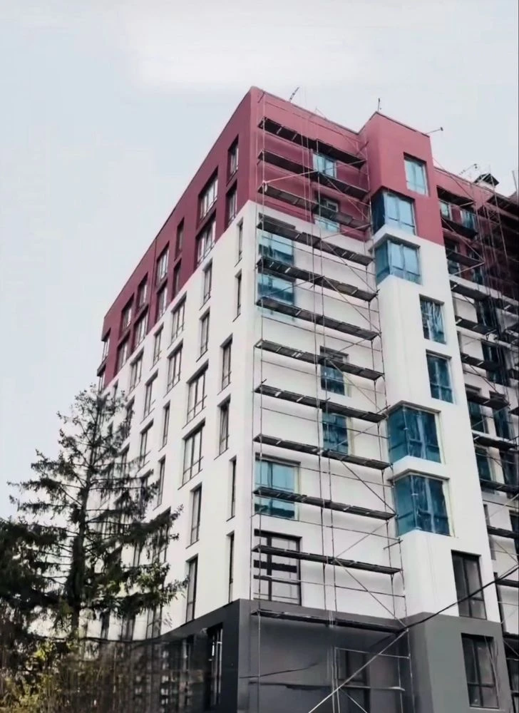 Продаётся 1-комнатная новостройка, район Майдану