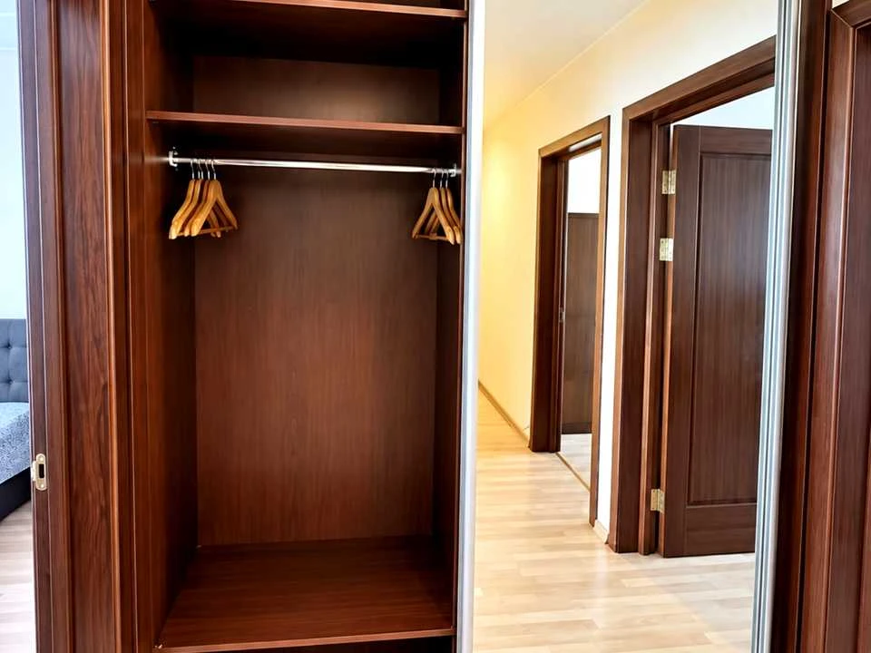 Apartment. Kyiv, Olona Avenue