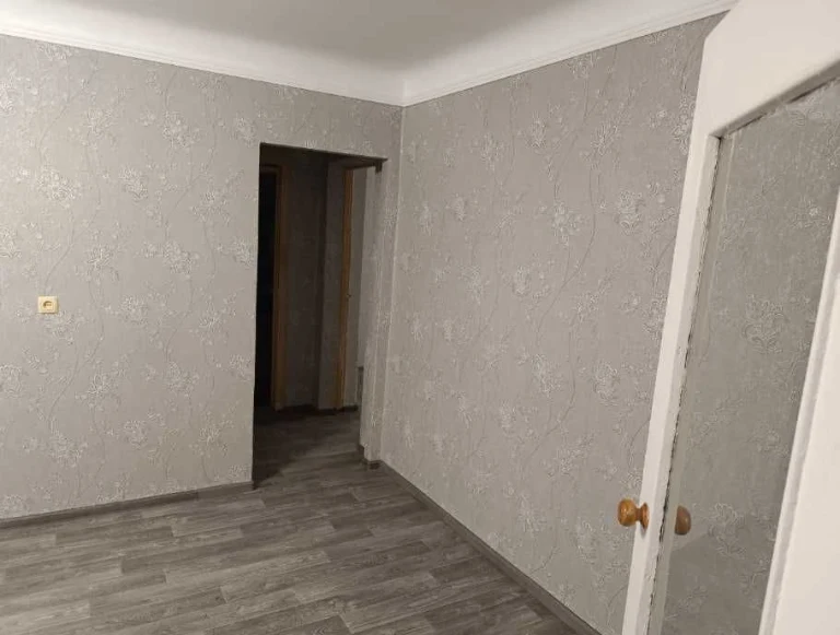 For Sale 3-bedroom apartment in Kosyora (Kalnychevskoe)