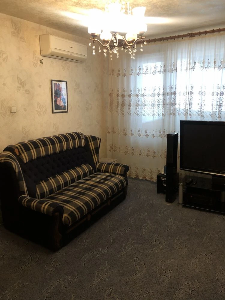 Продається 3-кімнатна квартира, 55,4 м², мкр Зарічний, Кривий Ріг