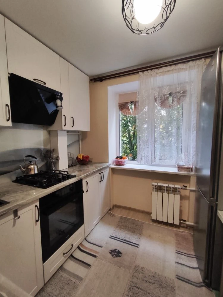 Продажа 1-комнатной квартиры с капитальным ремонтом